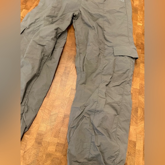 Wilo The Label Women’s Parachute Cargo Pants Gorpcore Size Large Baggy Pockets - Picture 2 of 10